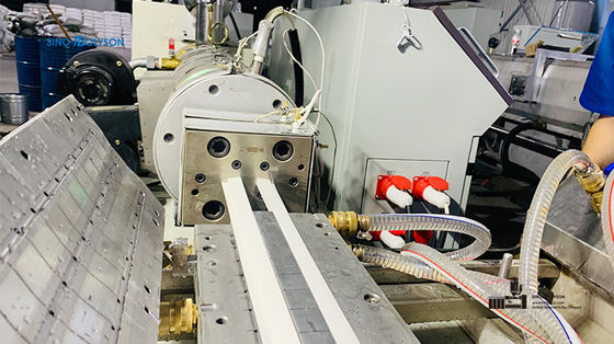Double Screw PVC Baseboard Making Machine 42 Rpm 80-120kg/Hr
