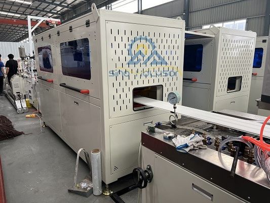 PE PVC Powder / PE PVC Granules PVC Wall Panel Extrusion Machine 200-250kg/Hr