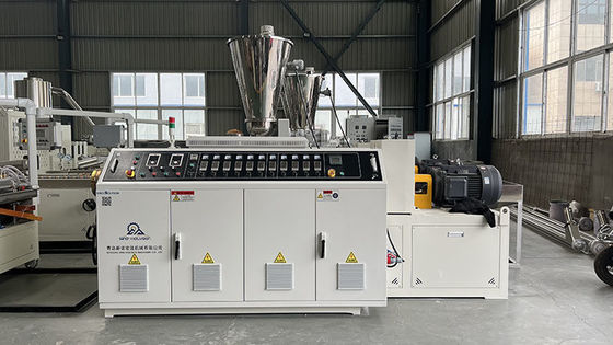 380v 415v 5~8m/min Higher Speed PVC Wall Panel Making Machine Output 250kg/hr