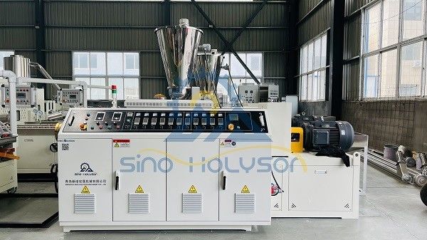 PE PVC Powder / PE PVC Granules PVC Wall Panel Extrusion Machine 200-250kg/Hr